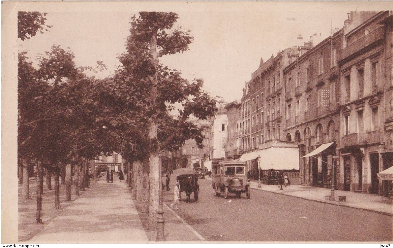 LE PUY En VELAY Place Du Breuil - Le Puy En Velay