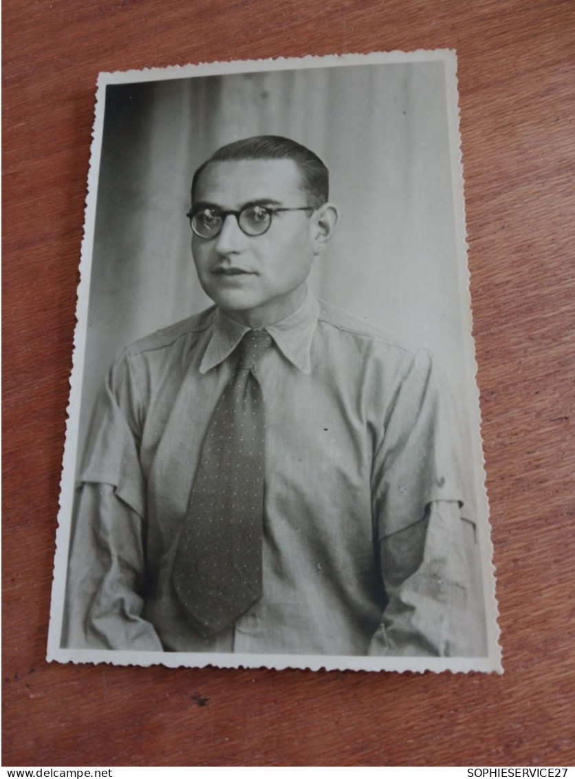 560 // PHOTO OU CARTE POSTALE ANCIENNE 1942 ?? / JEUNE HOMME - Anonyme Personen