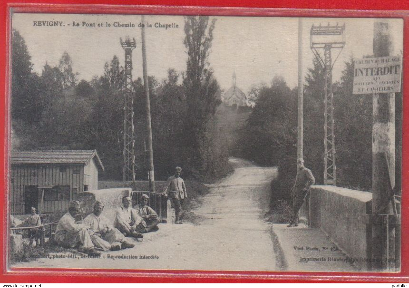 Carte Postale 55. Revigny Le Pont Et Le Chemin De La Chapelle  Militaires   Très Beau Plan - Revigny Sur Ornain