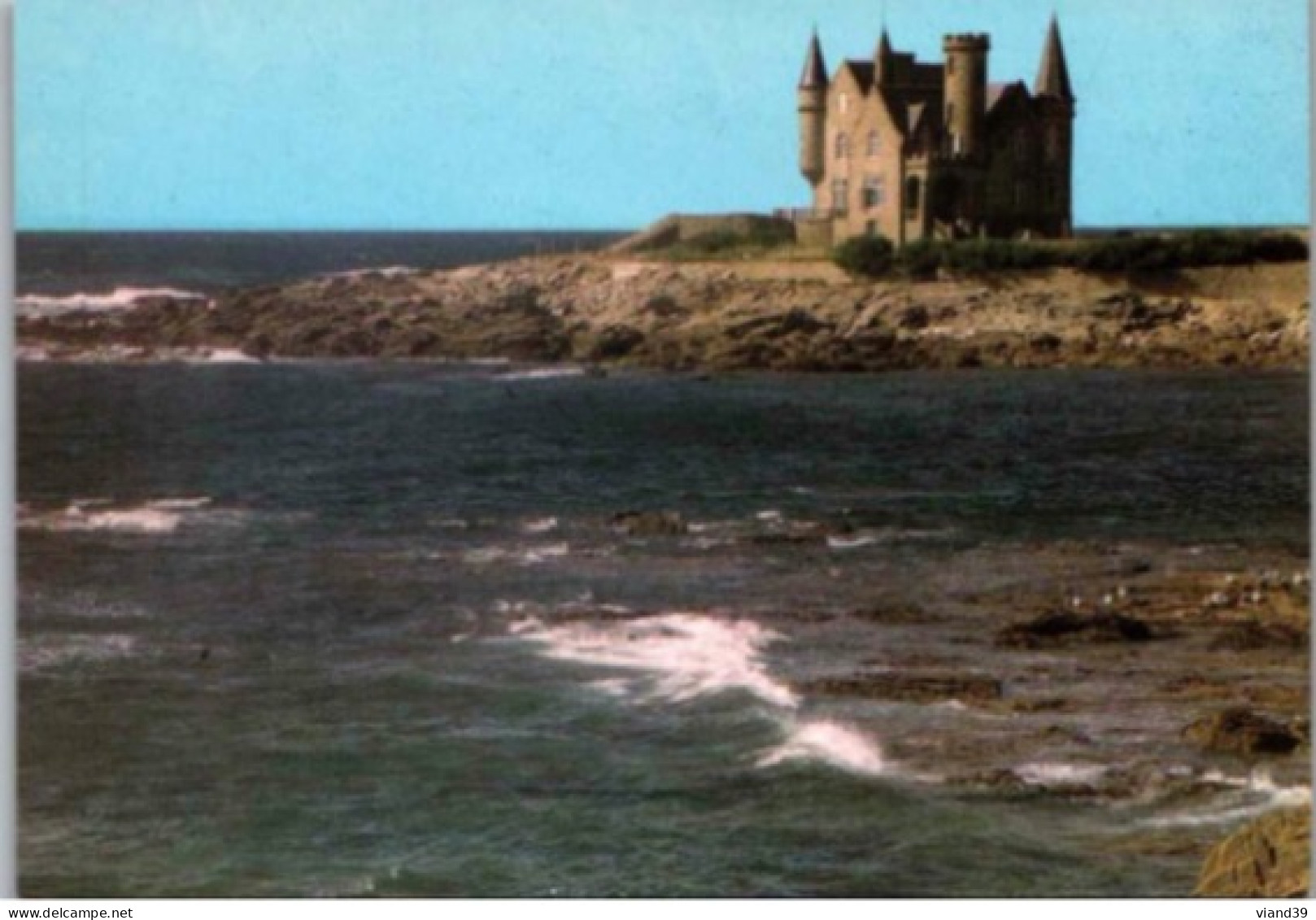 QUIBERON. -  Le Château De La Pointe.    -  Non Circulée. - Quiberon