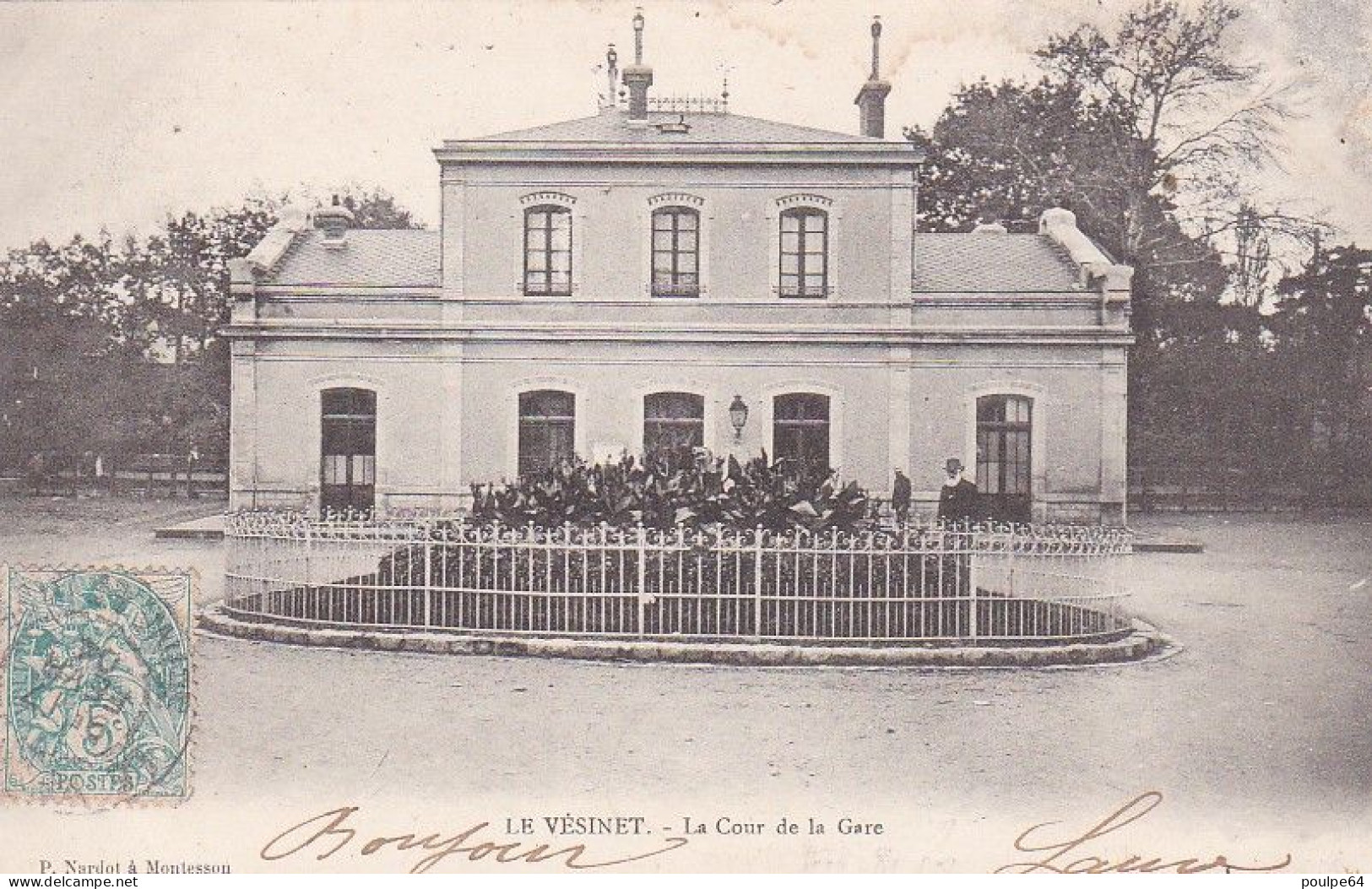 La Gare : Vue Extérieure - Le Vésinet