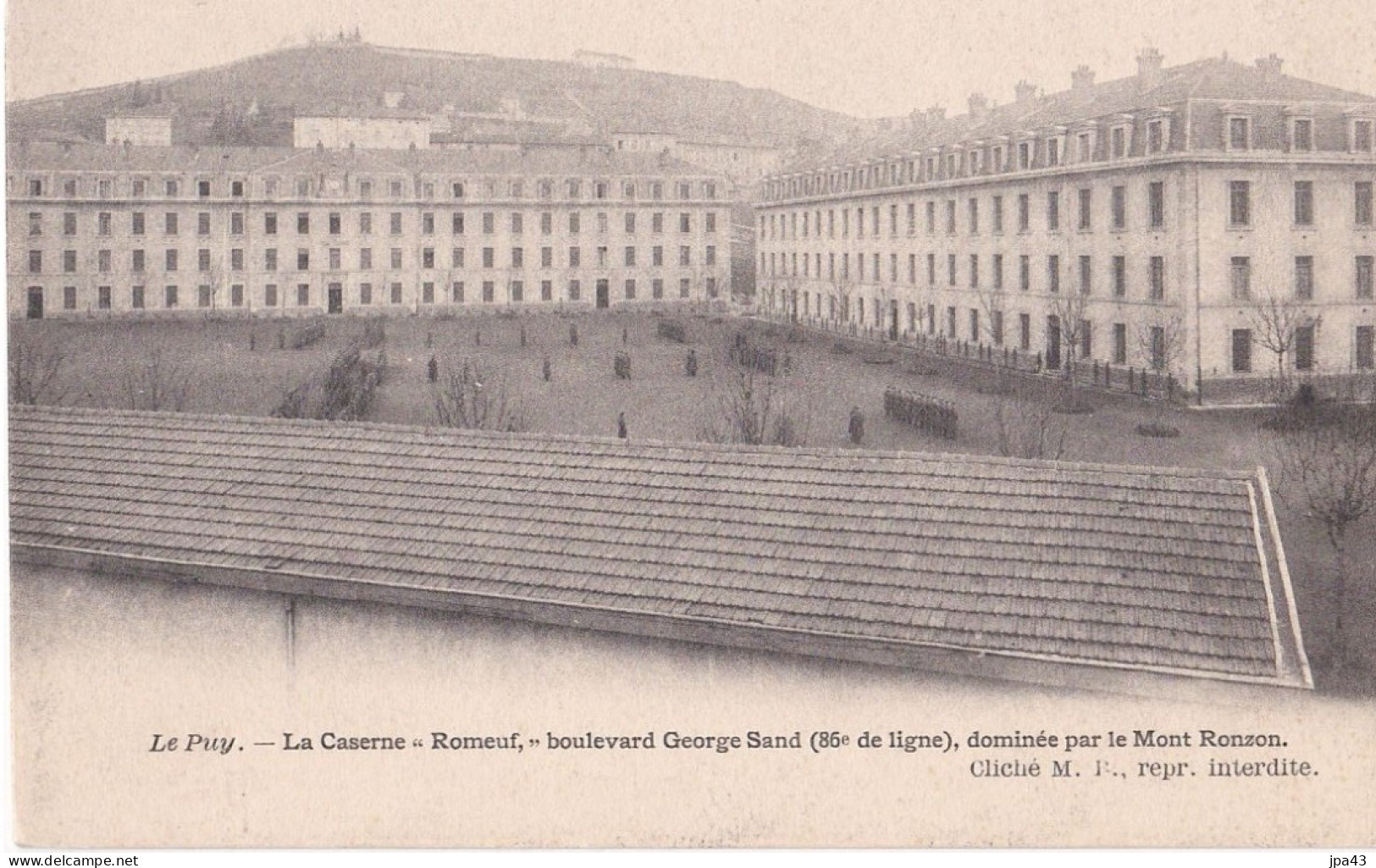 LE PUY En VELAY  La Caserne Romeuf Dos Simple - Le Puy En Velay