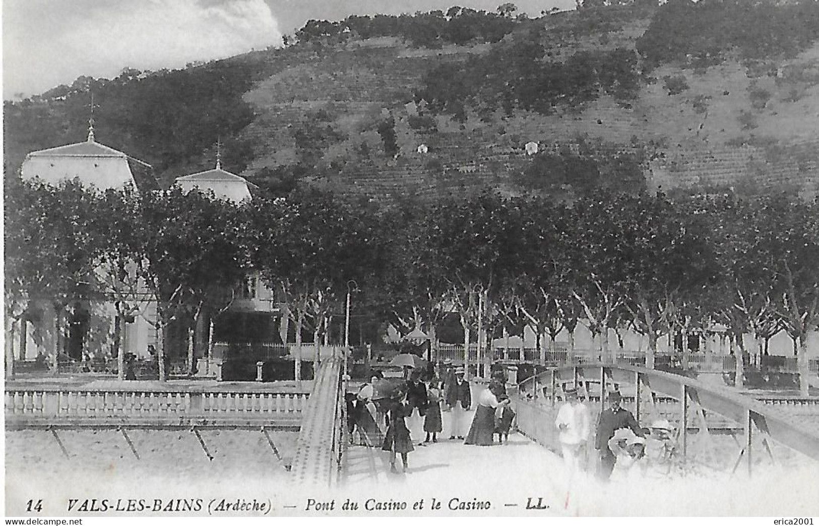 Vals Les Bains. Le Pont Du Casino Et Le Casino. - Vals Les Bains