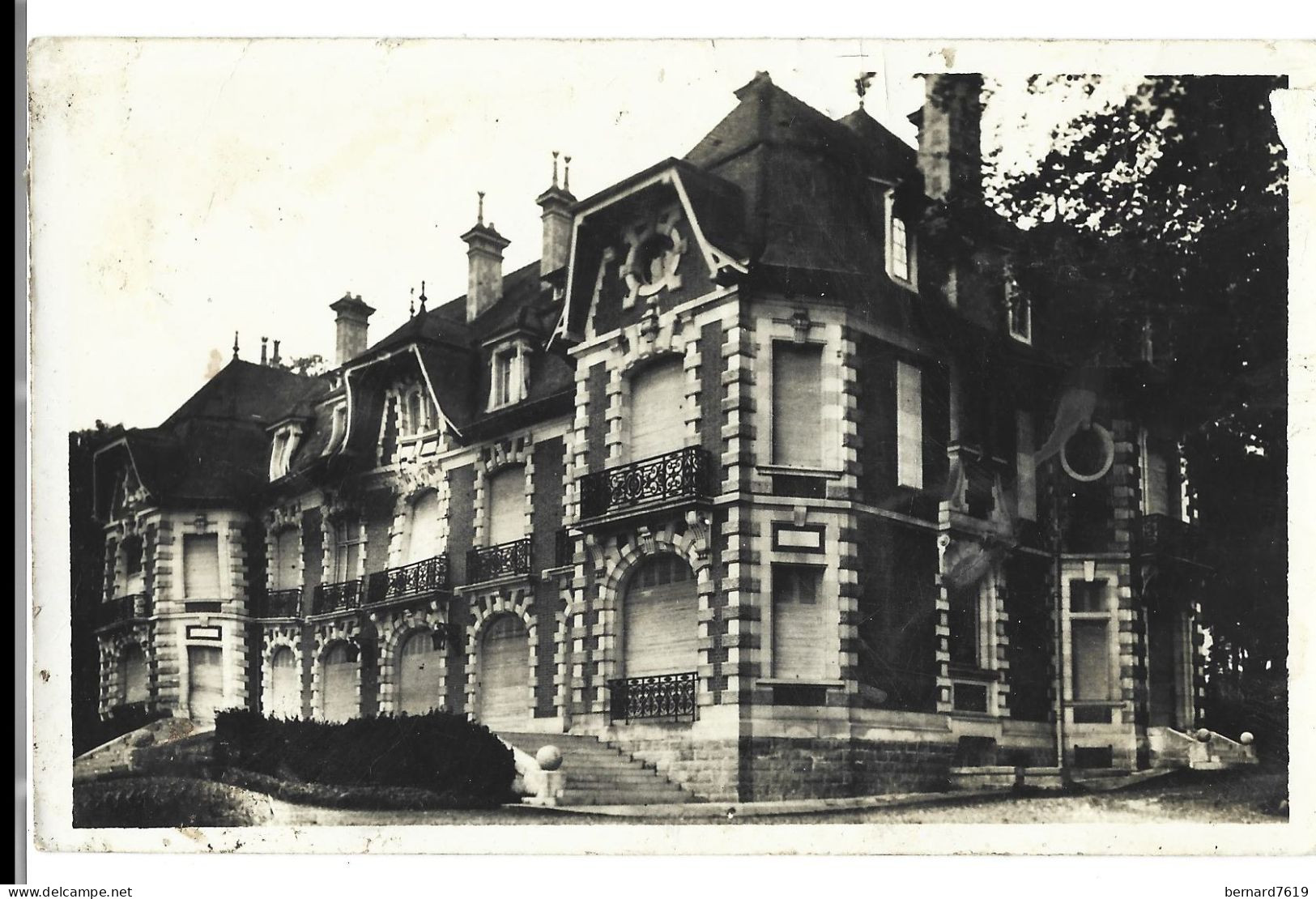 80    Flixecourt  -  Chateau De Ville - Flixecourt