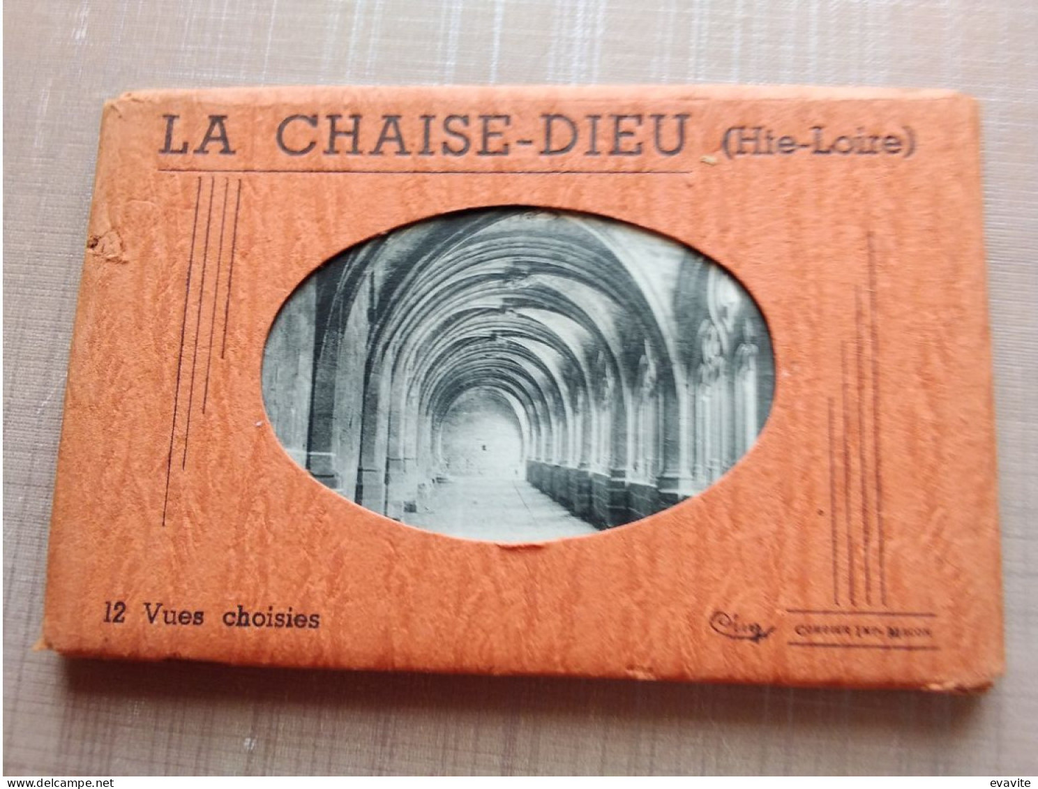 Carnet De  11 CPA  Au Lieu De 12  (43)   LA CHAISE-DIEU - La Chaise Dieu