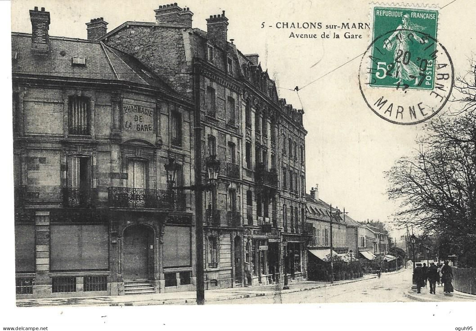 51 - CHALONS/MARNE - Avenue De La Gare  (Pharmacie De La Gare  Sur La Partie Gauche De La Carte) - Châlons-sur-Marne