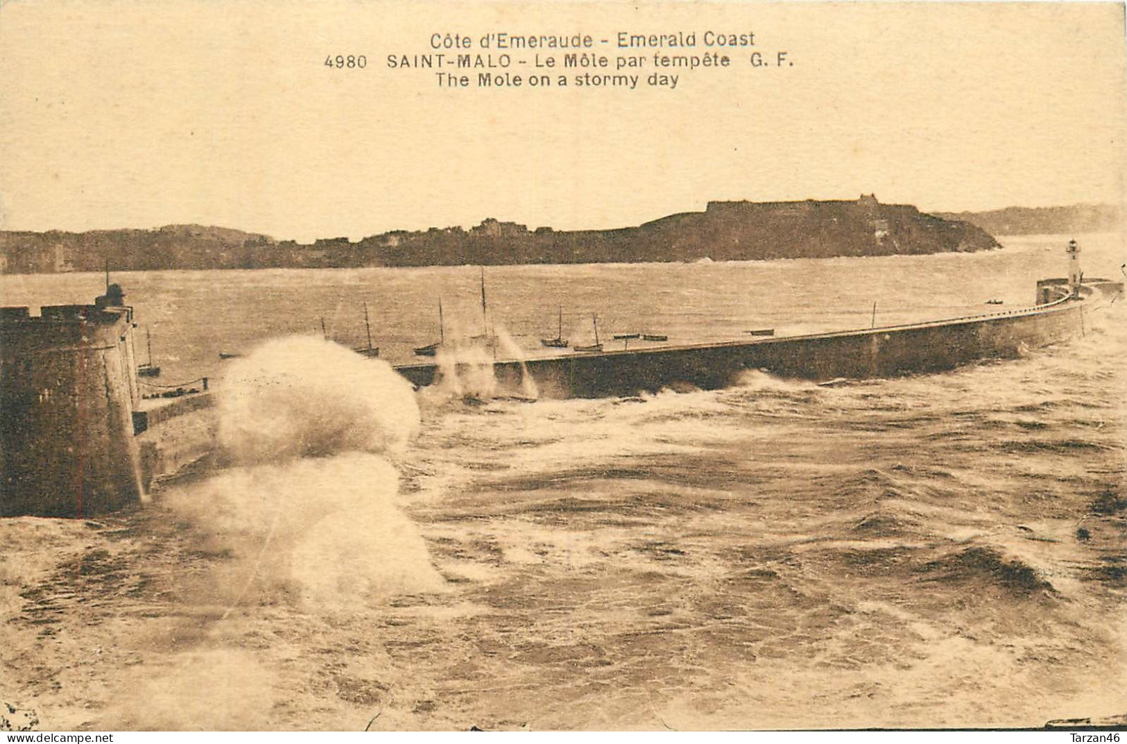 25.04.2024 - A -  4980. SAINT MALO - Le Môle Par Tempête - Saint Malo