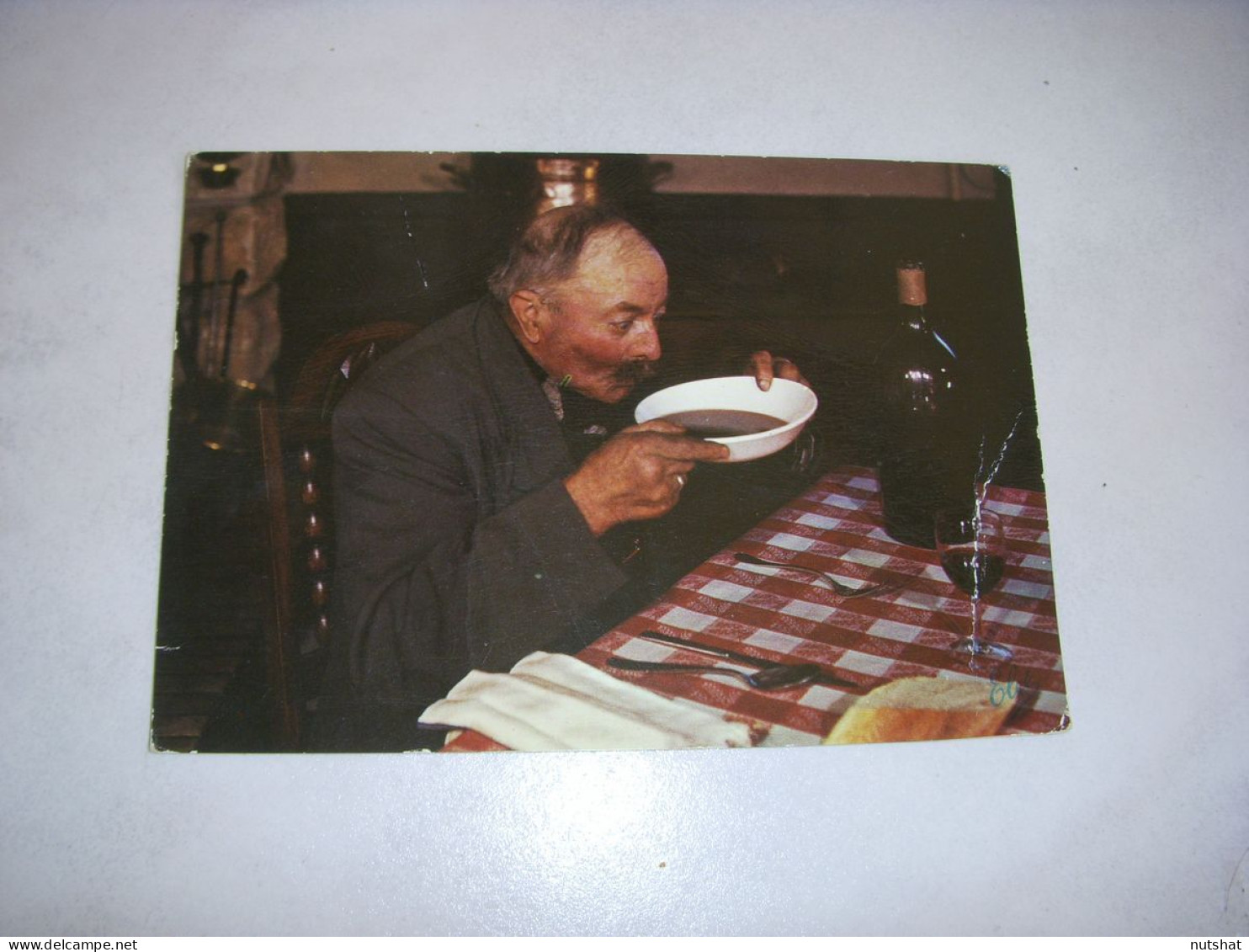 CP CARTE POSTALE APRES SA SOUPE UN CULTIVATEUR FAIT CHABROT Ou CHABROL - Vierge - Recepten (kook)