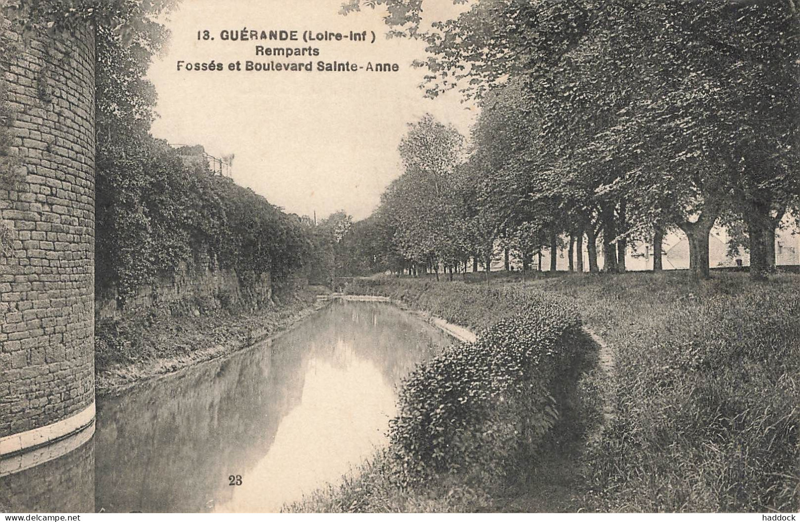 GUERANDE : REMPARTS, FOSSES ET BOULEVARD SAINTE ANNE - Guérande