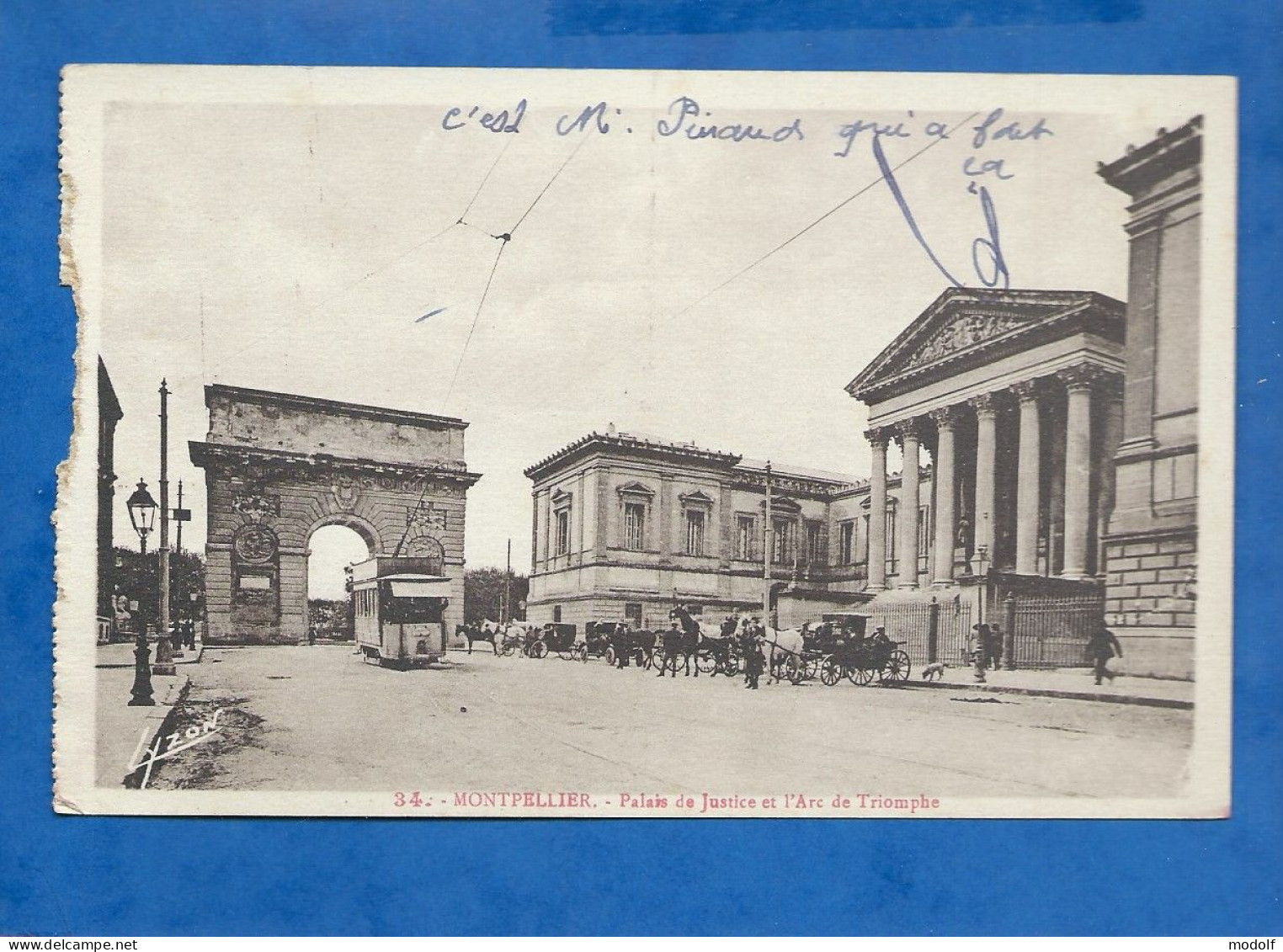 CPA - 34 - Montpellier - Palais De Justice Et L'Arc De Triomphe - Animée - Circulée - Montpellier