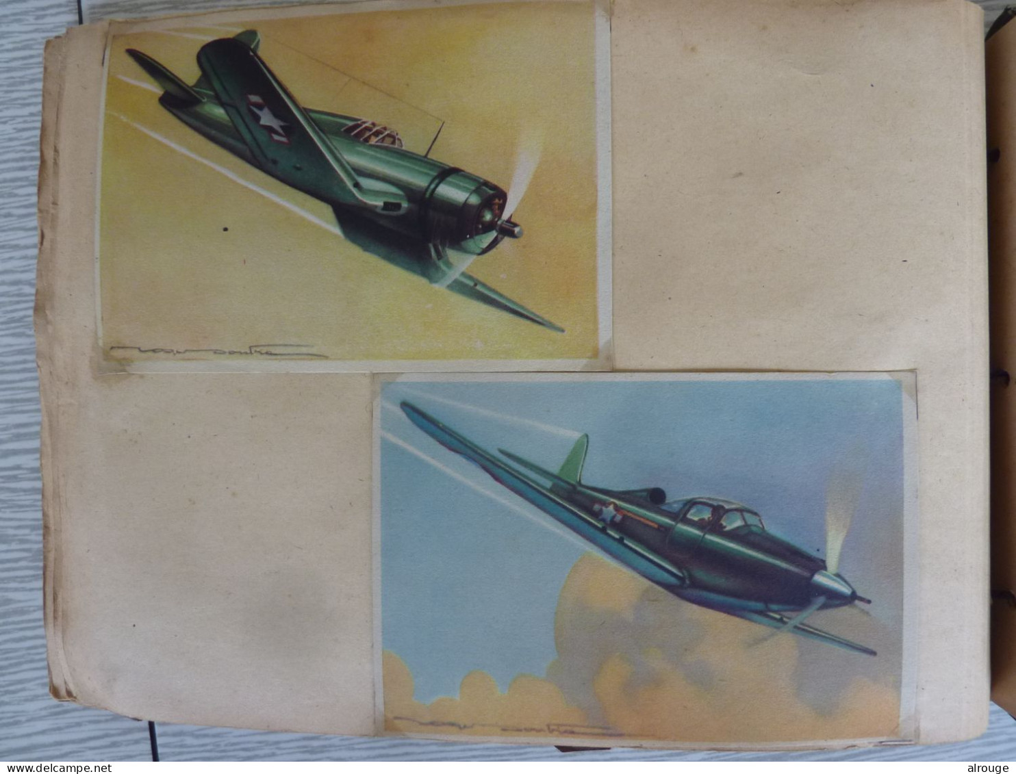Album De CP D'Avions De Guerre 1939-1945 , 65 Cartes Postales - 1939-1945: 2ème Guerre