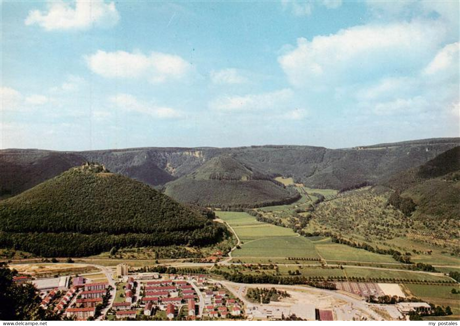 73885929 Urach Bad Blick Von Den Naegelesfelsen Auf Die Braicke Urach Bad - Bad Urach