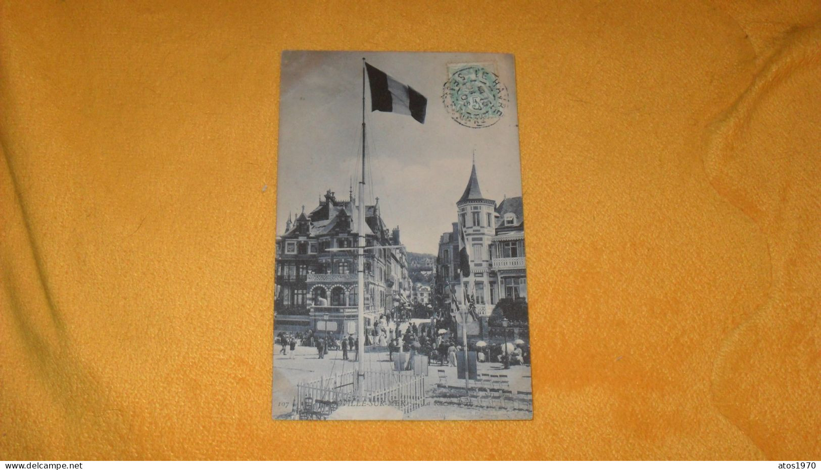 CARTE POSTALE ANCIENNE CIRCULEE DE 1906../ TROUVILLE SUR MER.- LA RUE DE PARIS...CACHETS + TIMBRE - Trouville
