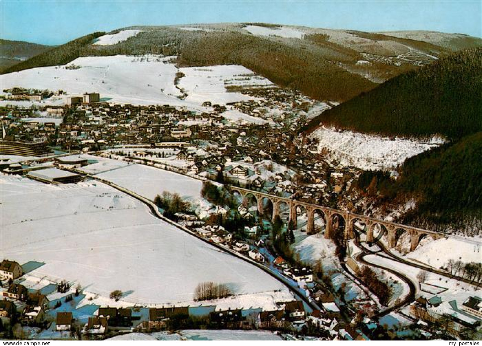 73885563 Willingen Sauerland Fliegeraufnahme Mit Viadukt Willingen Sauerland - Sonstige & Ohne Zuordnung