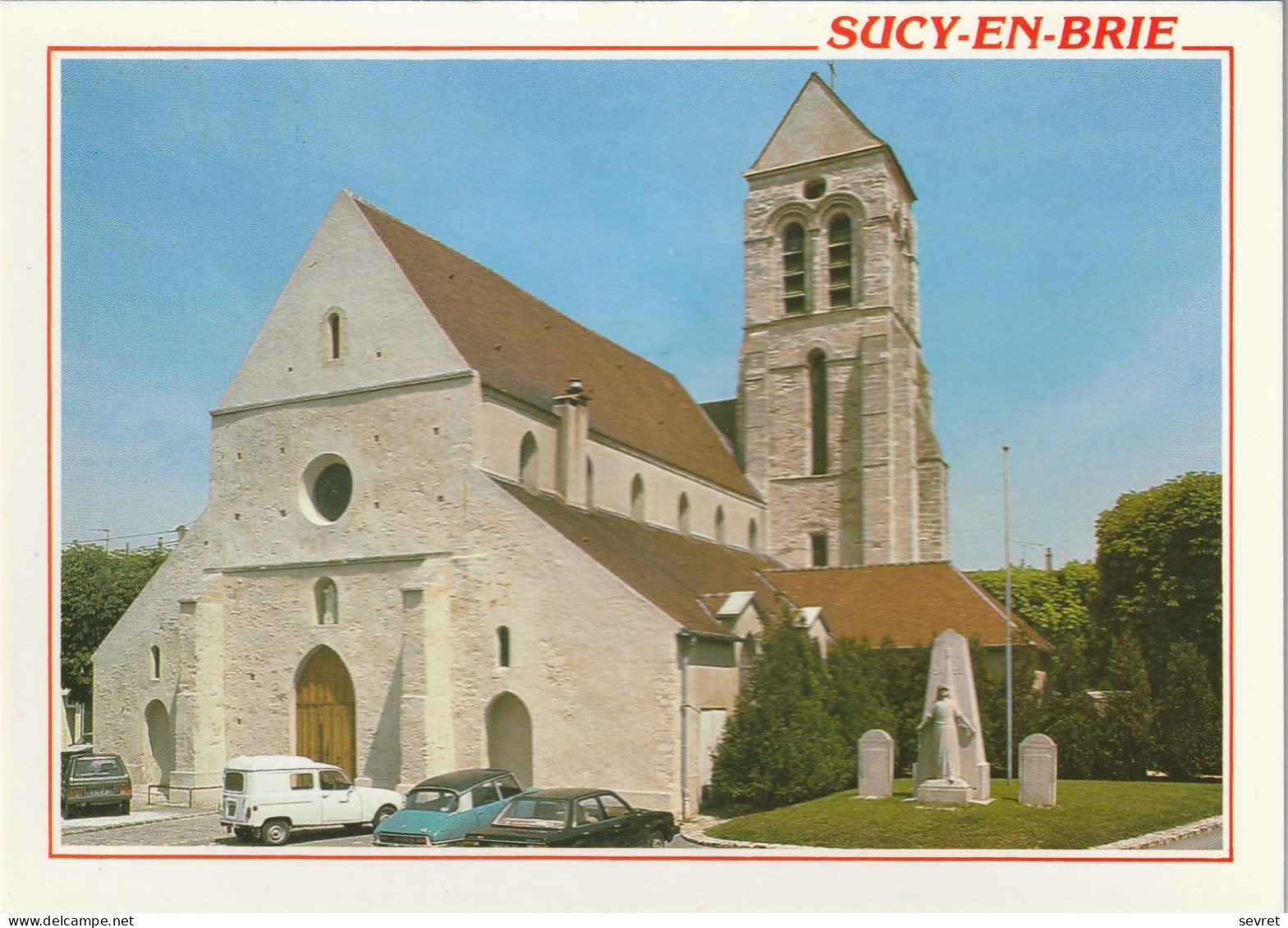 SUCY EN BRIE. - Eglise Saint-Martin. DS Citroen Et Autres Voitures Stationnées - Sucy En Brie