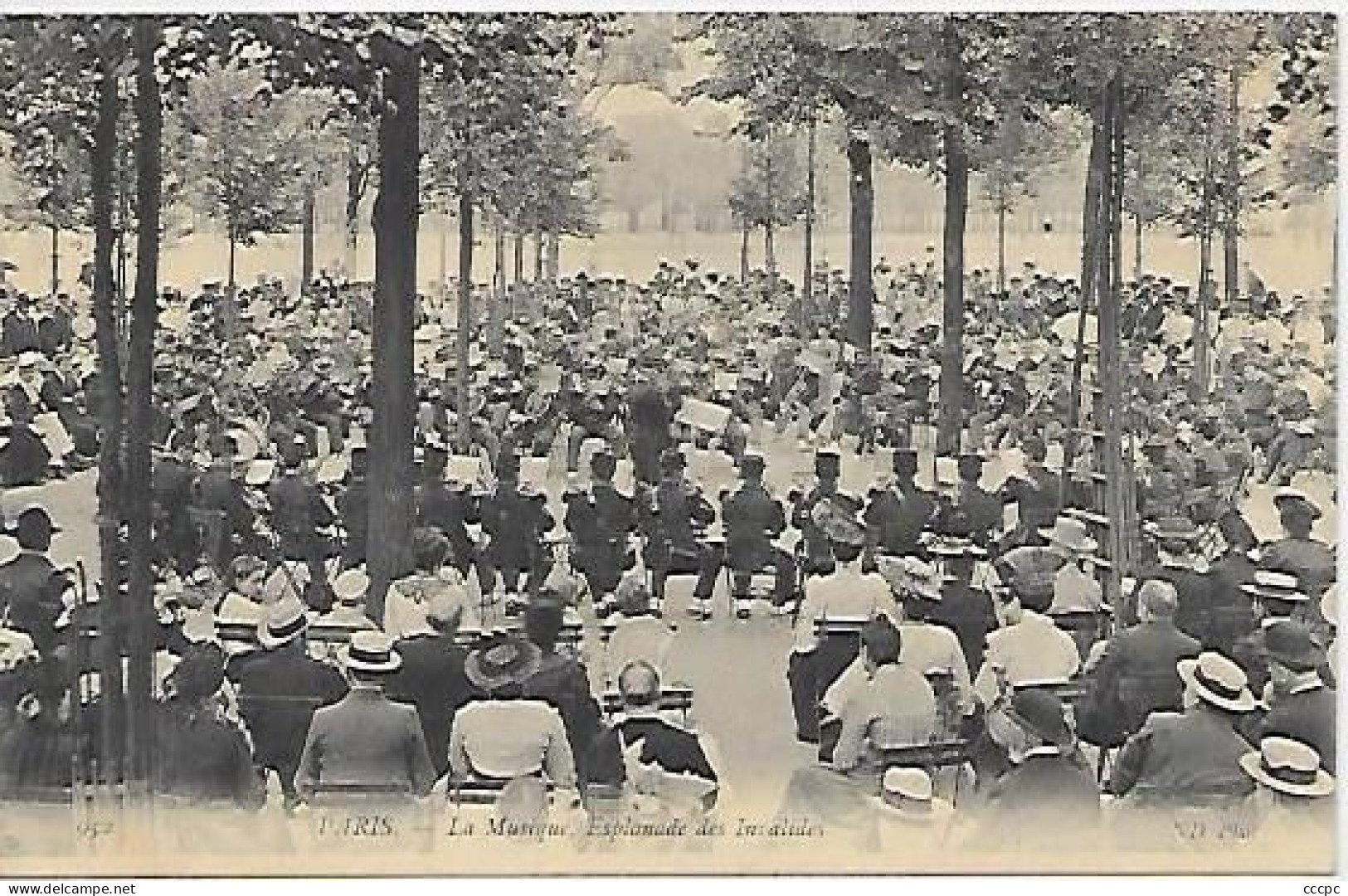 CPA Paris La Musique Esplanade Des Invalides - Paris (07)