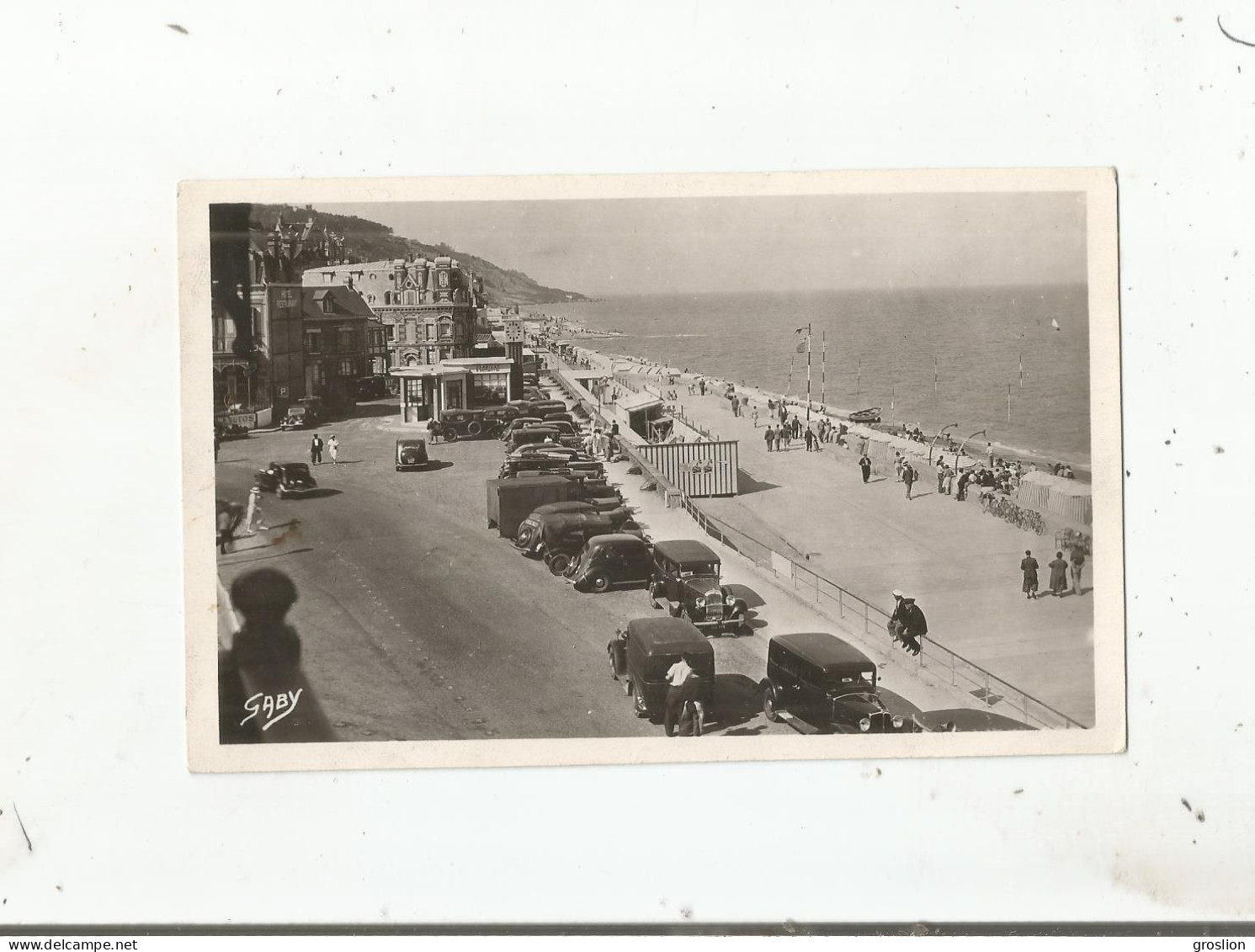 VILLERS SUR MER (CALVADOS) 15 CARTE PHOTO VUE GENERALE DE LA PLAGE (AUTOS GAREES) - Villers Sur Mer