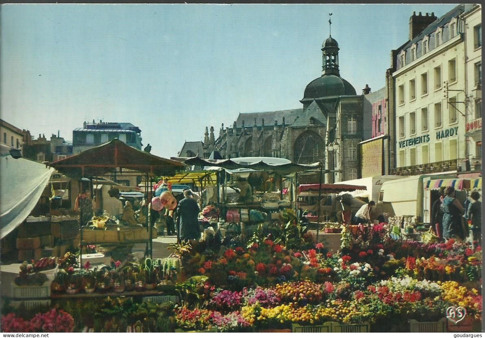 Dieppe - Le Marché Aux Fleurs Et L'église Saint-Jacques (XIIe Et XVIe S.) - (P) - Dieppe