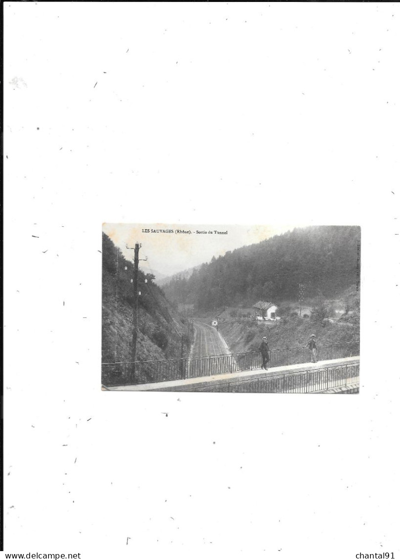 CARTE POSTALE 69 LES SAUVAGES SORTIE DU TUNNEL - Other & Unclassified