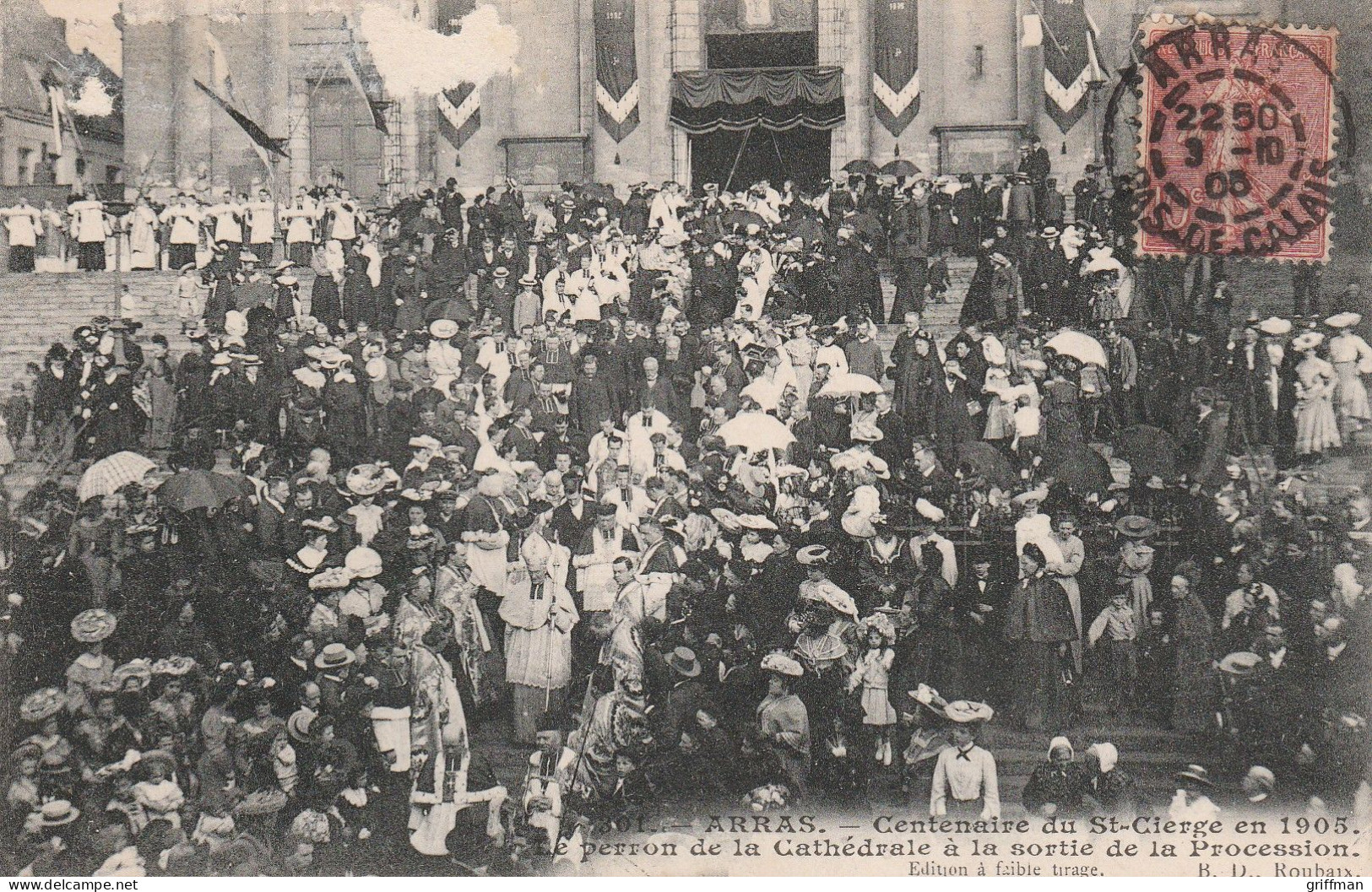 ARRAS CENTENAIRE DU St CIERGE EN 1905 LE PERRON DE LA CATHEDRALE AA LA SORTIE DE LA PROCESSION TBE - Arras