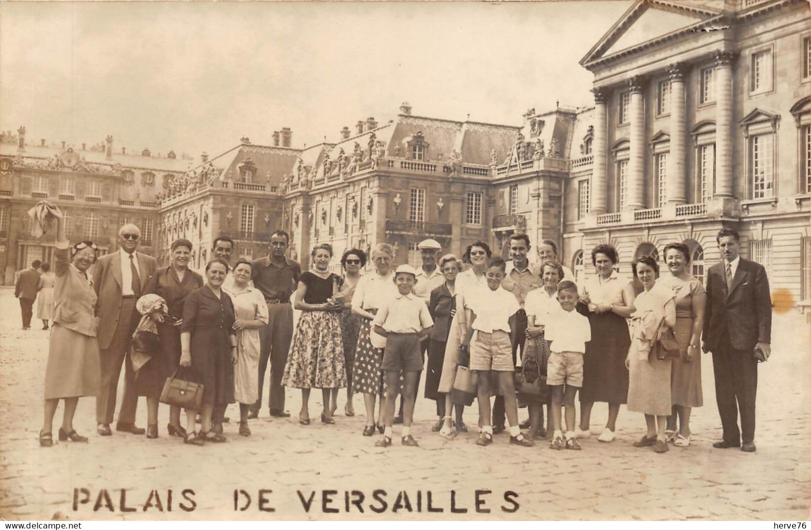 Palais De VERSAILLES - Carte Photo - Groupe De Touristes - 1955 - Versailles (Kasteel)