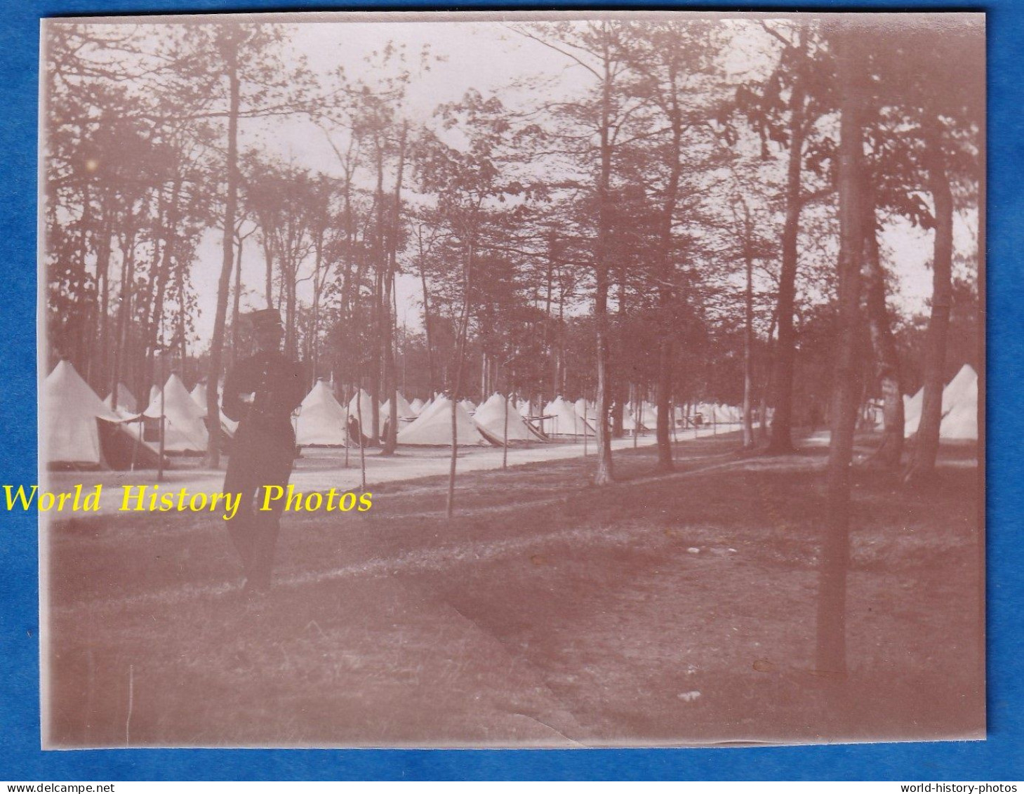 2 Photos Anciennes Début XXe - Camp Militaire à Situer - MAISONS LAFFITTE ? - Voir Tente Forêt Poste De Garde ? Soldat - Guerra, Militari