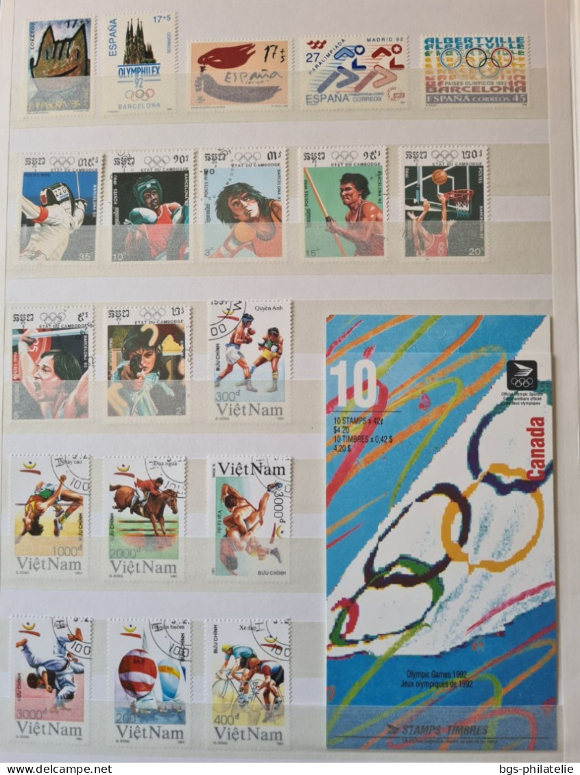 Collection de timbres sur le thème des JEUX OLYMPIQUES.