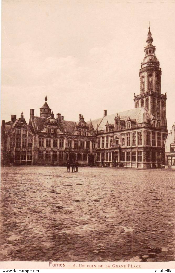 FURNES - VEURNE - Un Coin De La Grand'Place - Veurne