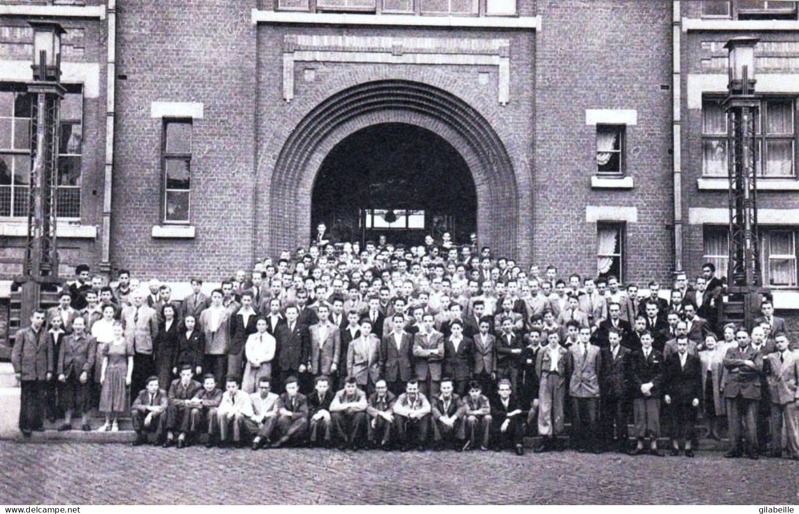 TOURNAI -  Ecole Provinciale Des Textiles Et De Bonneterie - Groupe D'étudiants Des Divisions Superieures - Tournai