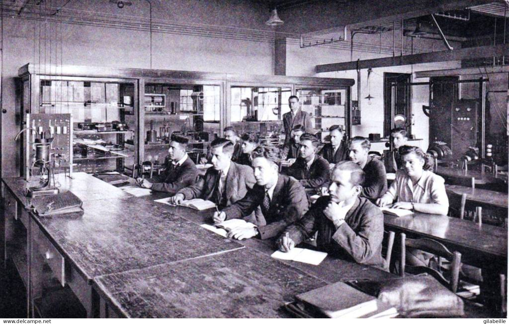 TOURNAI - Ecole Provinciale Des Textiles Et Bonneterie - Cours D'electricité - Tournai