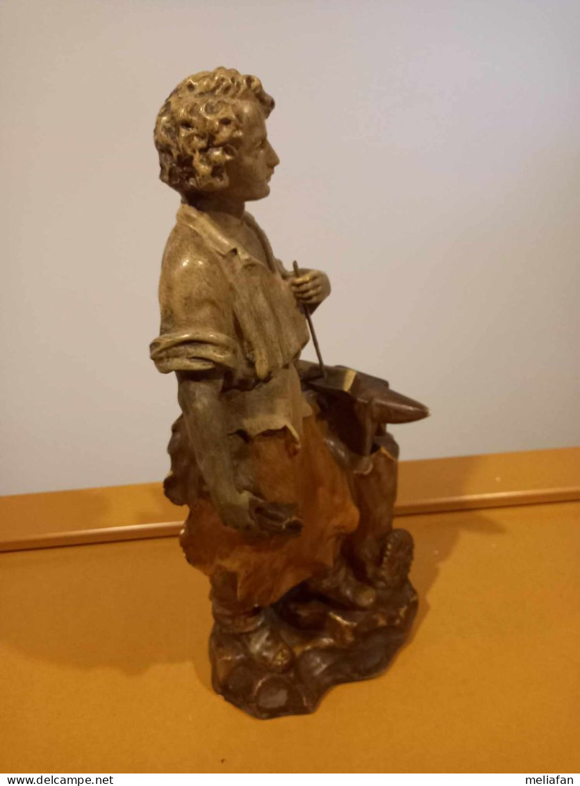 STATUETTE PLATRE PEINT - FORGERON - AUCUNE MARQUE DE FABRIQUE - NON DATE - - Arte Popolare