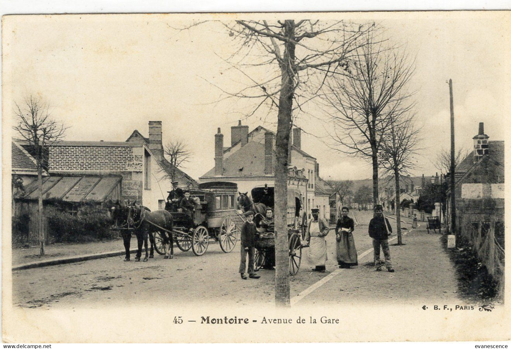 Montoire : Avenue De La Gare , Calèche     ///  REF Avril 24 ///  BO.41 - Autres & Non Classés
