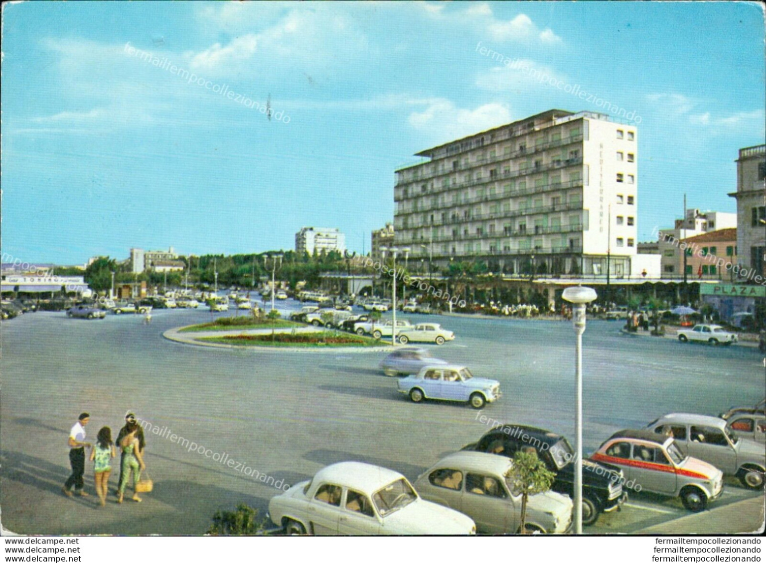 Ah424 Cartolina  Riccione Piazzale Roma Provincia Di Rimini - Rimini