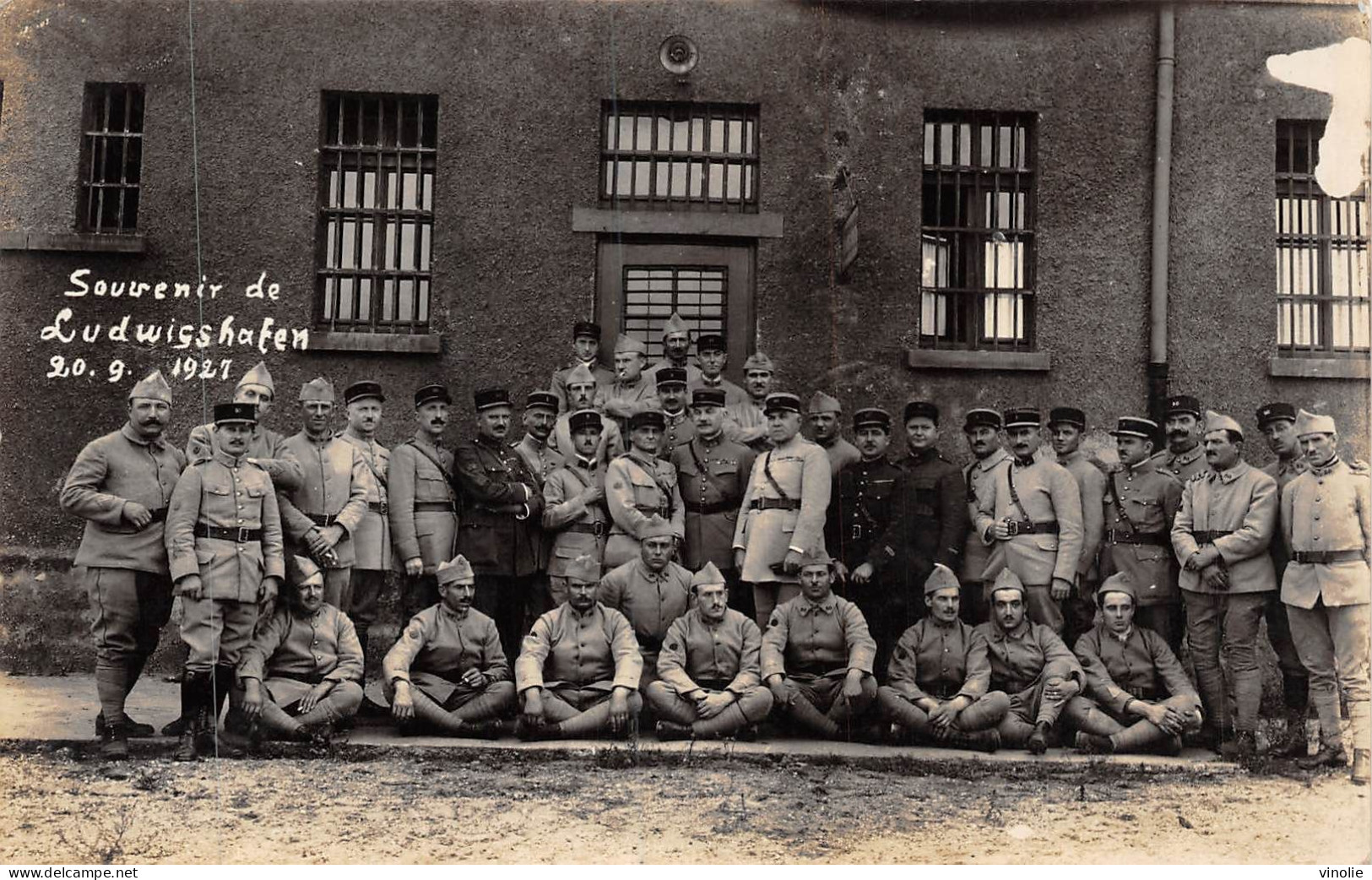 24-5075 : LUDWIGSHAFEN. CASERNE. CARTE-PHOTO. GROUPE DE SOLDATS 20 SEPTEMBRE 1927 - Ludwigshafen