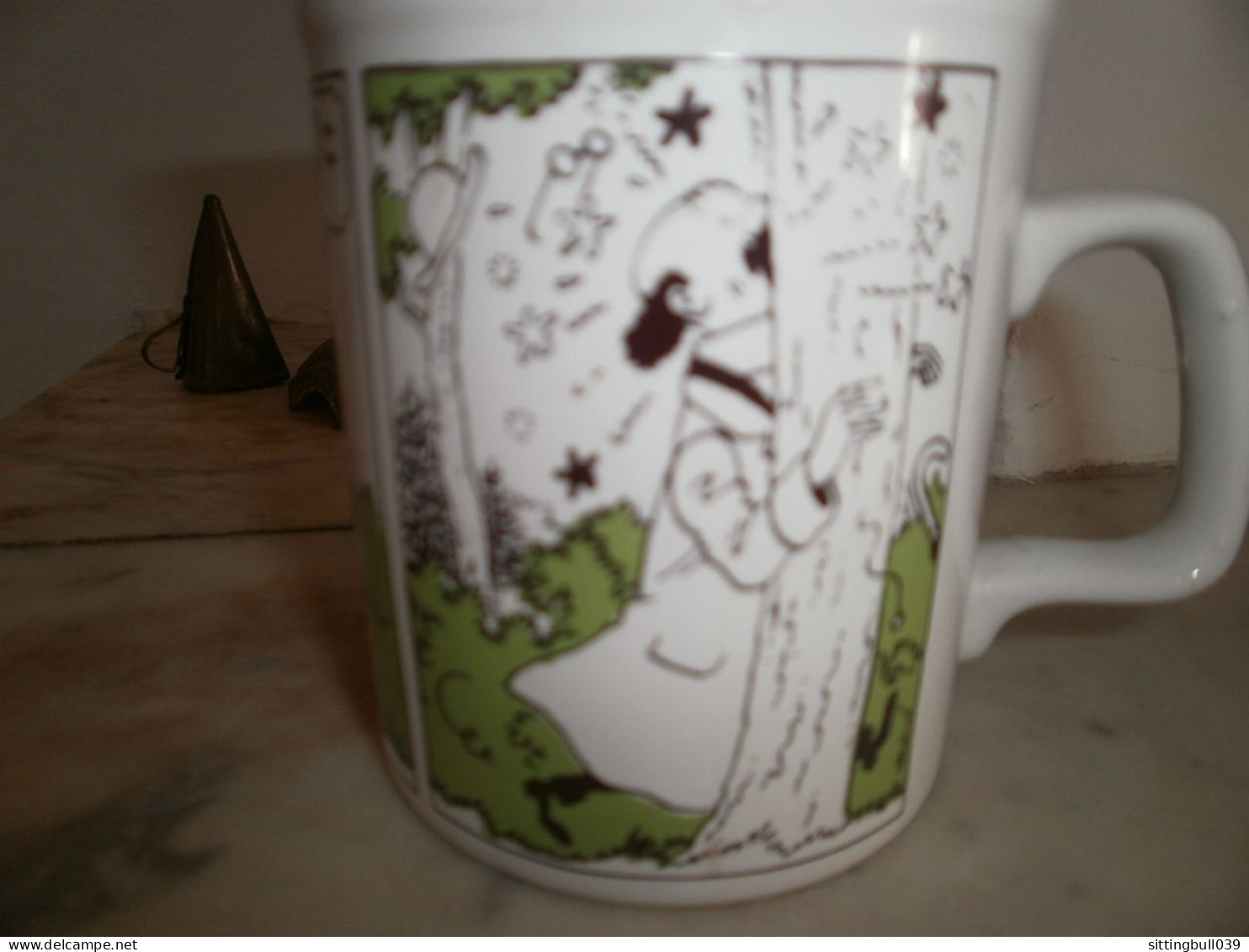 HERGé. Le Professeur Tournesol Et Son Pendule. RARE MUG PLANTA . Le Lombard 1980 - Werbeobjekte