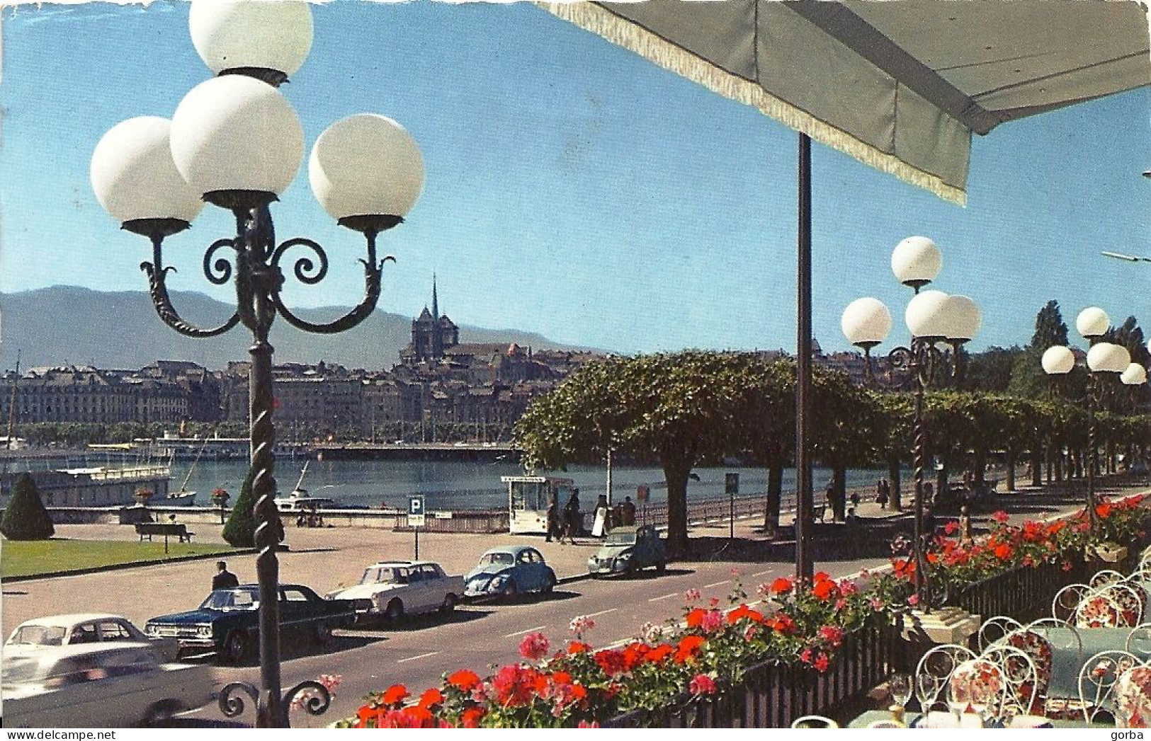 *CPM - SUISSE - GENEVE - La Rade Depuis La Terrasse De L'Hôtel Beau Rivage - Véhicules - Genève