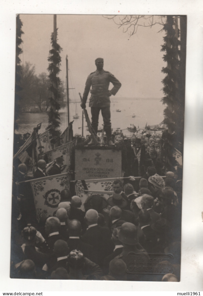 +3348, FOTO-AK, WK I, Kriegerdenkmal, Unseren Gefallenen Mecklenburger Grenadieren, Foto Heuschkel, Schwerin - War Memorials