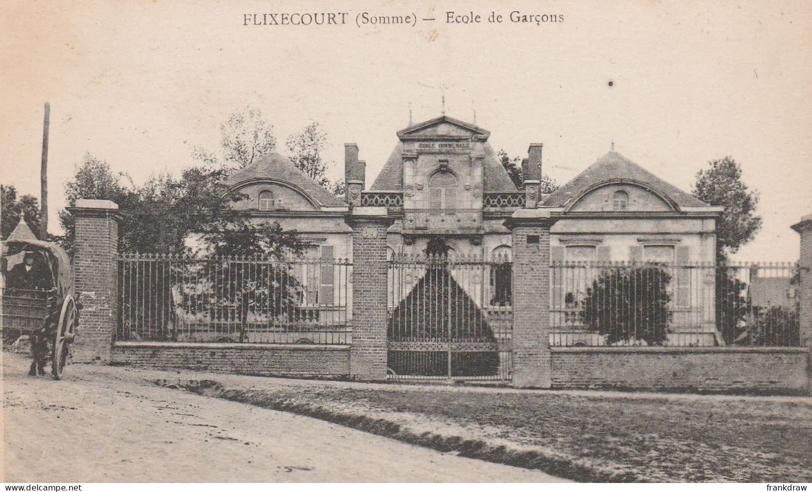 Postcard - Flixecourt, Somme - Ecole De Garcons - No Card No - VERY GOOD - Non Classificati