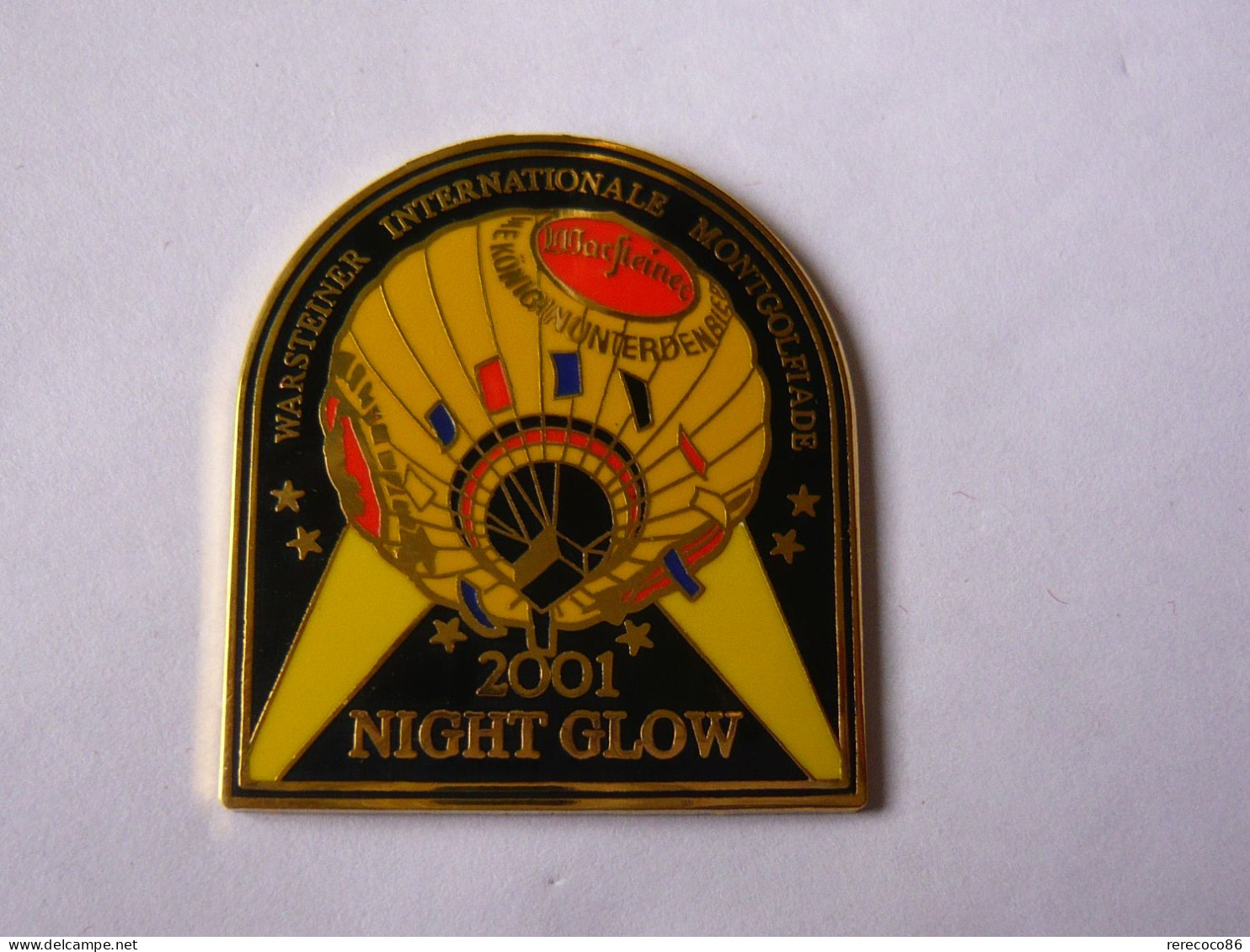 Pins MONGOLFIERE NIGHT GLOW ILLUMINES EN MUSIQUE NEUF - Fesselballons