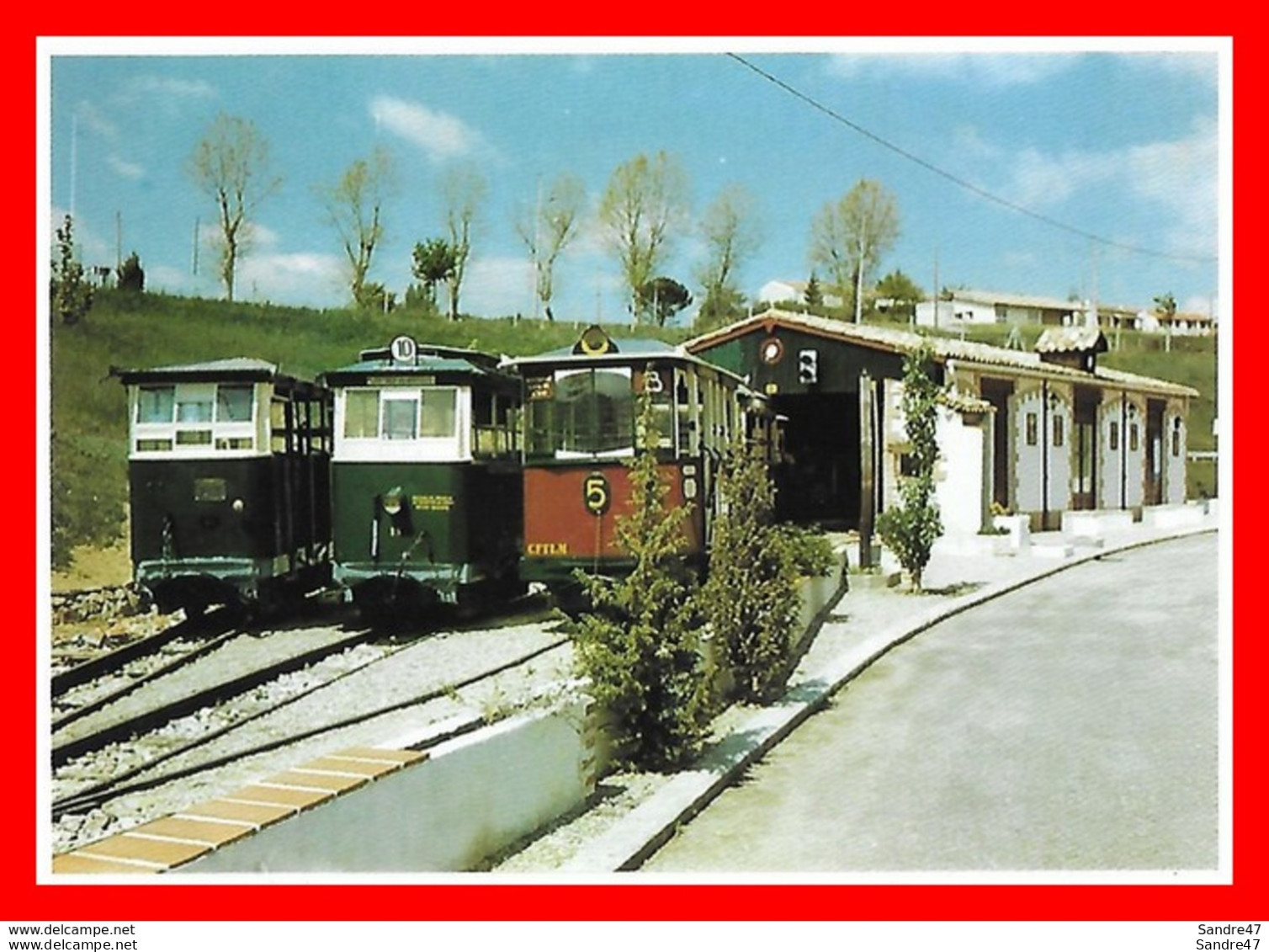 CPSM/gf  (82) MONCLAR-DE-QUERCY.  Gare Centrale...H363 - Stations With Trains