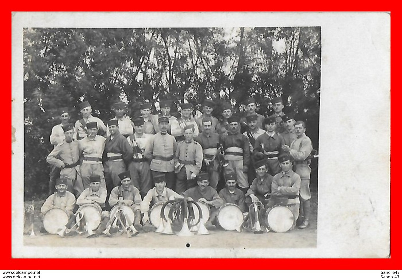 CPA MILITARIA.Carte Photo Prise Au Maroc. Tirailleurs Marocains Et La Fanfare, Animé...H342 - Regiments