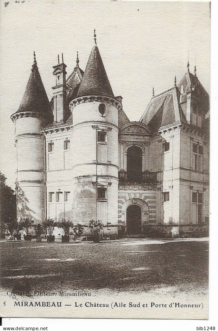 [17] Charente Maritime > Mirambeau Le Chateau Aile Sud Et Porte D'honneur - Mirambeau