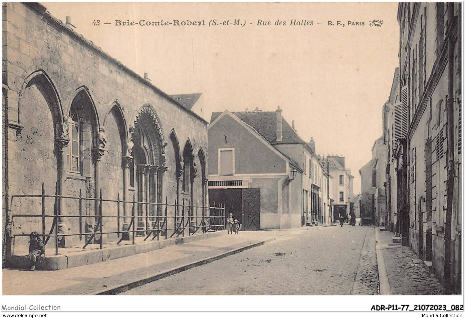 ADRP11-77-1022 - BRIE-COMTE-ROBERT - Rue Des Halles - Brie Comte Robert