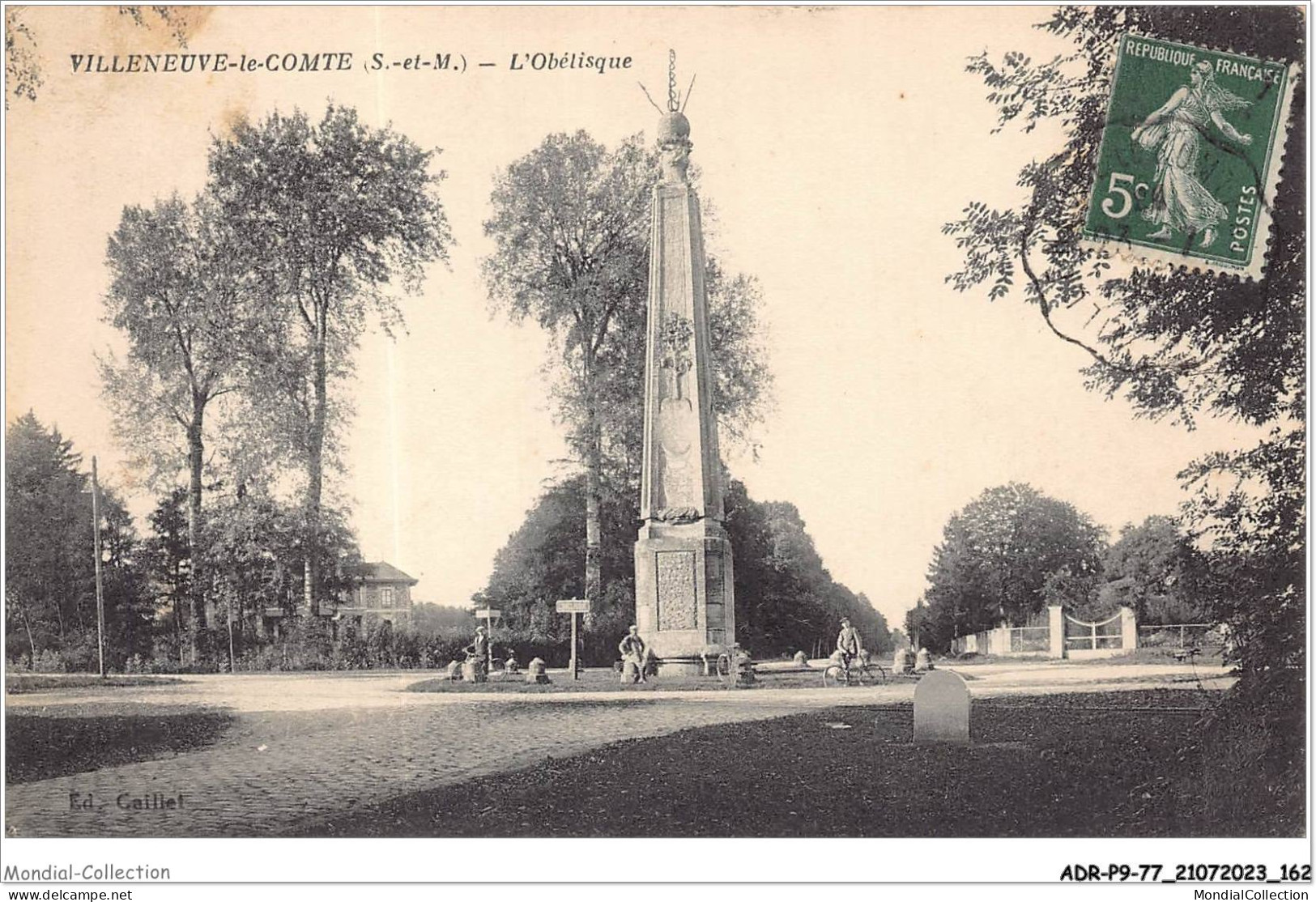 ADRP9-77-0858 - VILLENEUVE-LE-COMTE - L'obélisque - Torcy