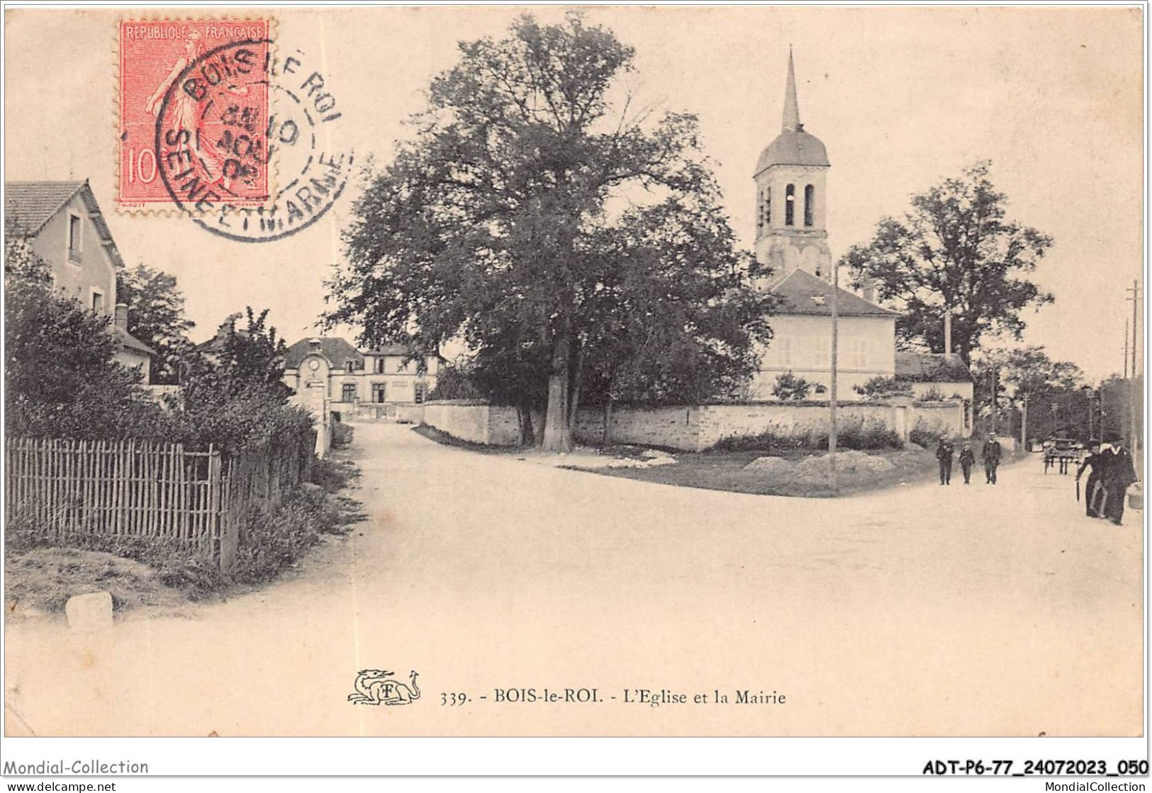 ADTP6-77-0494 - BOIS-LE-ROI - L'église Et La Mairie  - Bois Le Roi