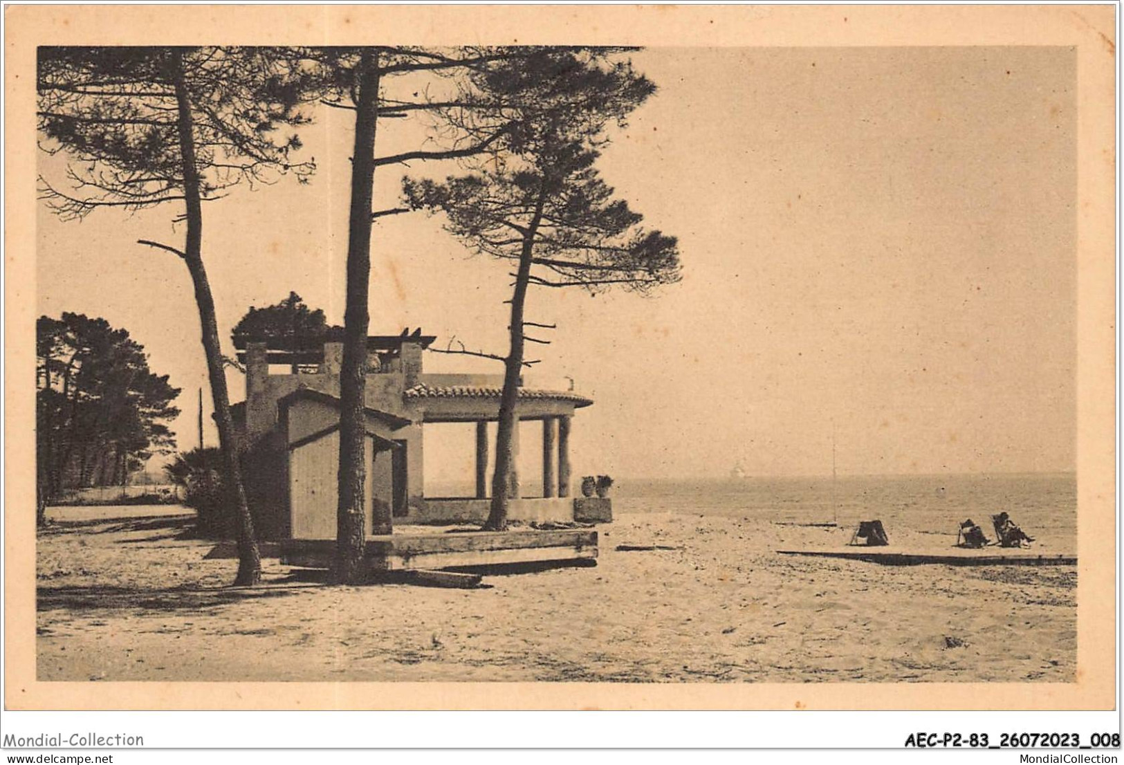 AECP2-83-0102- BEAUVALLON - La Plage  - Sainte-Maxime