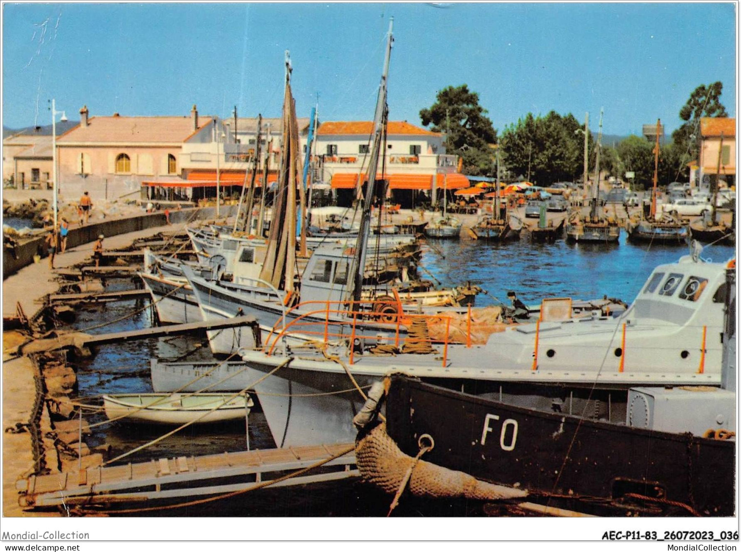 AECP11-83-0855- HYERES-LES-PALMIERS - Le Port Des Salins  - Hyeres