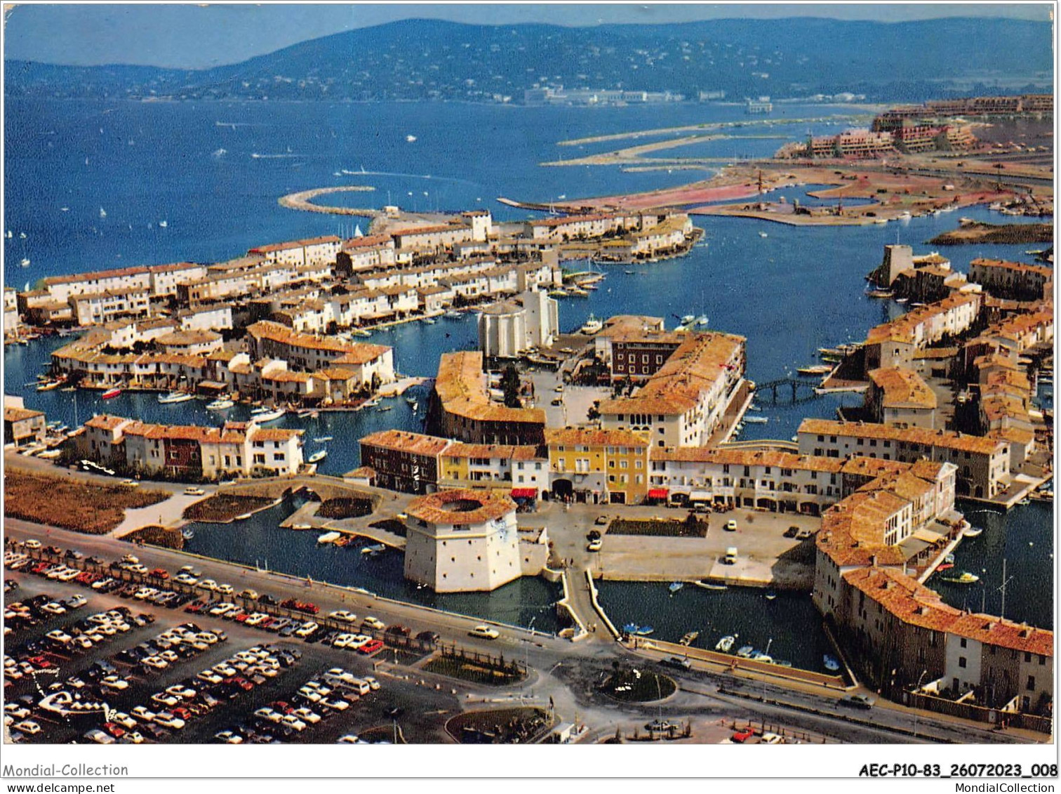 AECP10-83-0782- PORT-GRIMAUD - Cité Lacustre Réalisée Par La Société Etige Suivant Un Projet De M François Spoerry  - Port Grimaud