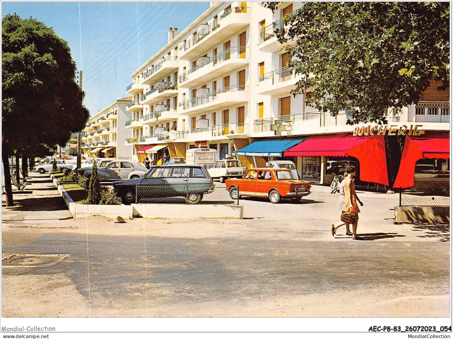 AECP8-83-0657- DRAGUIGNAN - Le Quartier Saint-léger  - Draguignan