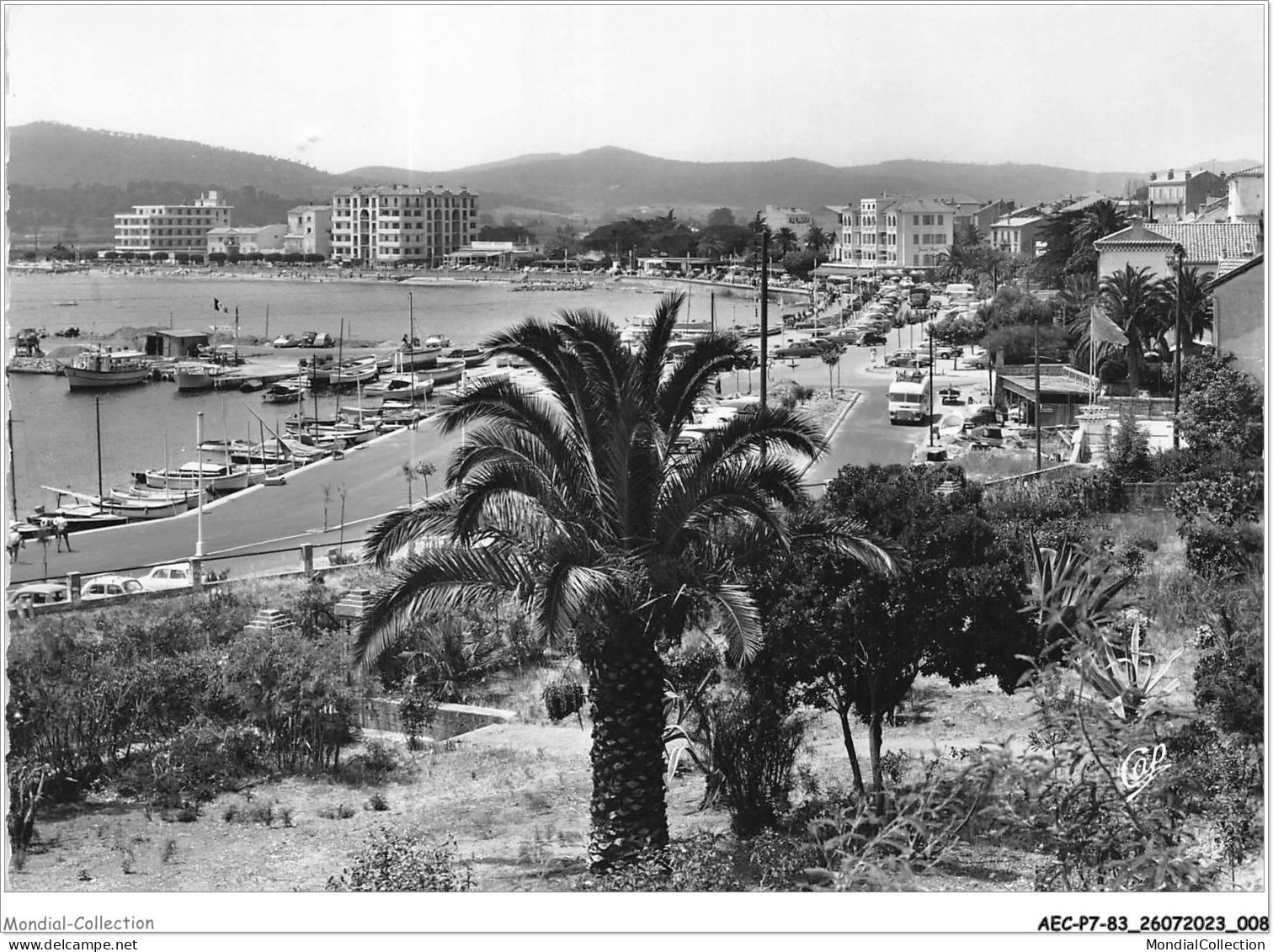 AECP7-83-0570- LE-LAVANDOU - Residence-beach Hotel  - Le Lavandou